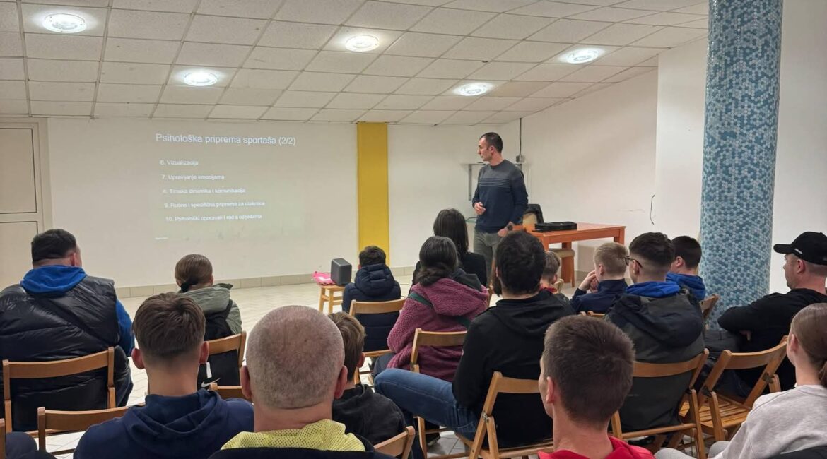 Tribina Matej Fiškuš